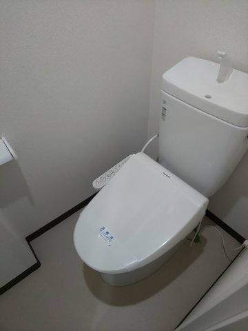 ハイムプロミネンス宝塚のトイレ写真