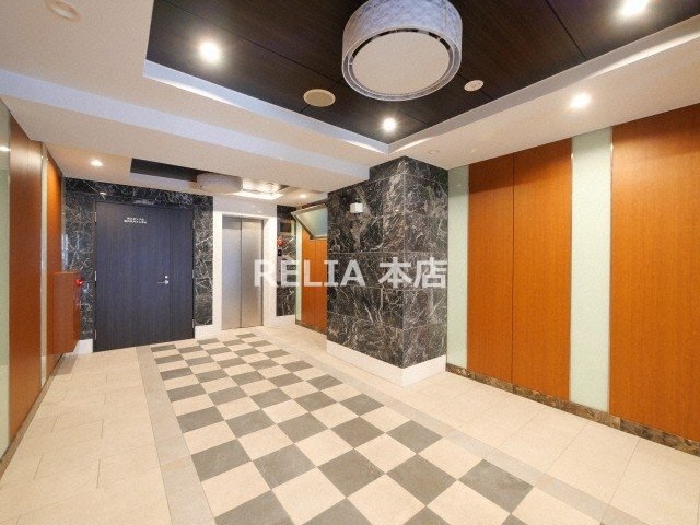 ロビー　★ ★ 口コミ２００件以上　評価４.９のお店 ★ ★