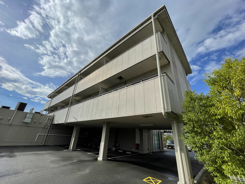 建物外観　カーロ・セッテ