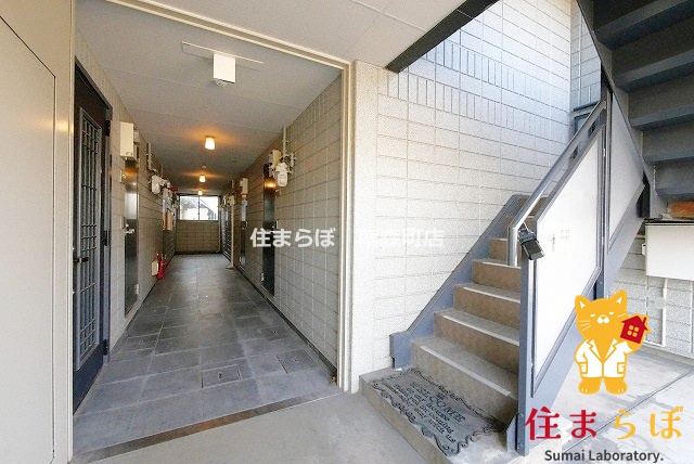エントランス　共用部の印象も大切に