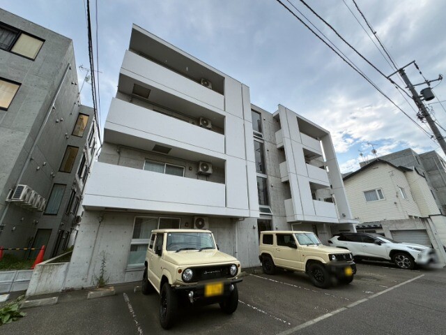 建物外観　札幌市中央区北九条西「カサラビン」