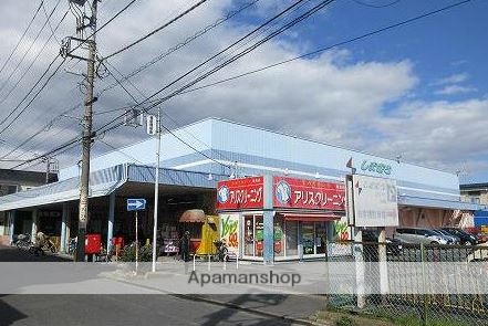 スーパー　しまむらストア（スーパー）まで530m