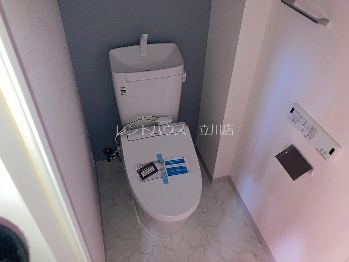 トイレ　同物件別部屋参考写真です