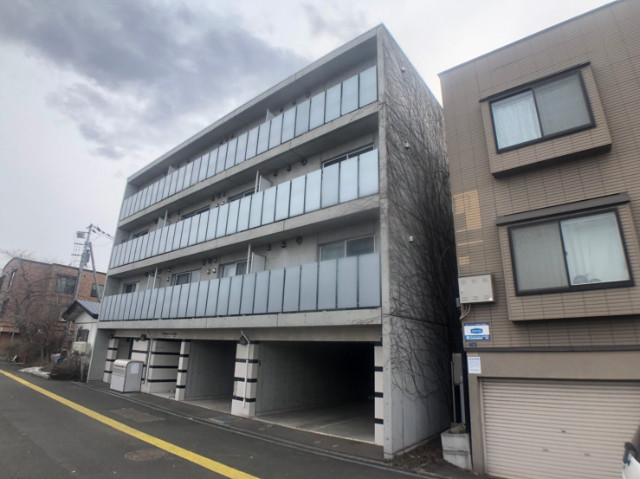 建物外観　札幌市北区麻生町「プロムナードコート麻生」