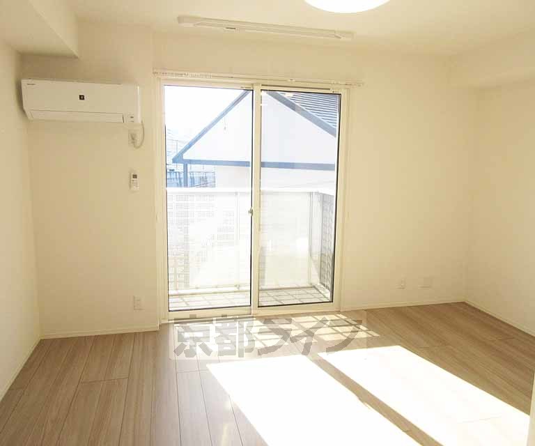 居室・リビング　明るいお部屋