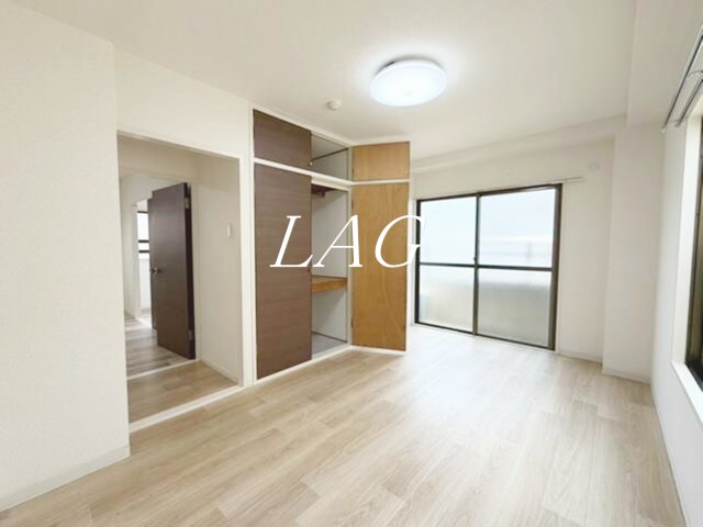 居室・リビング　洋室のお部屋です。