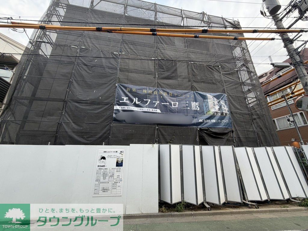 エントランス　駐車場