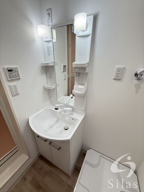 洗面設備　同仕様