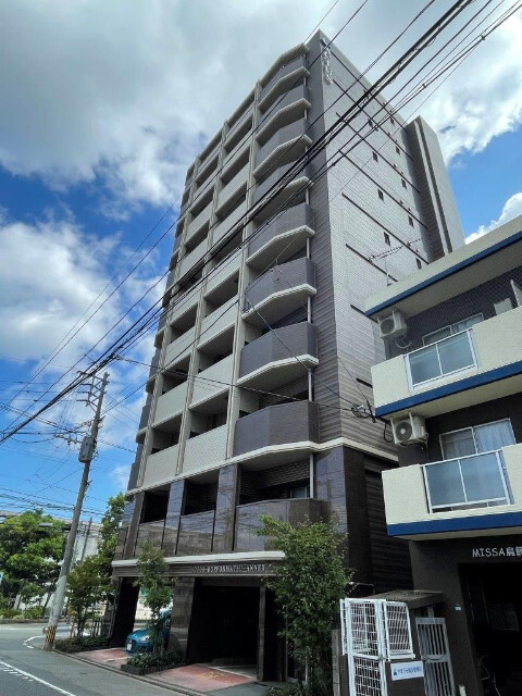 建物外観　最寄り駅徒歩6分圏内の人気マンション