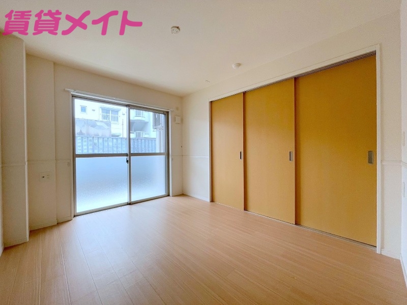 その他部屋・スペース　同物件別室反転写真