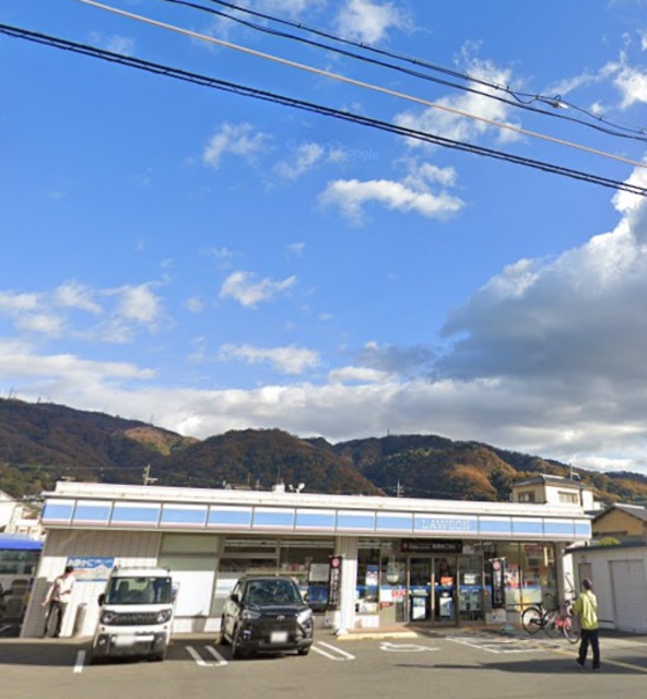 コンビニ　ローソン東大阪東山町店・街のホットステーション♪♪（コンビニ）まで395m