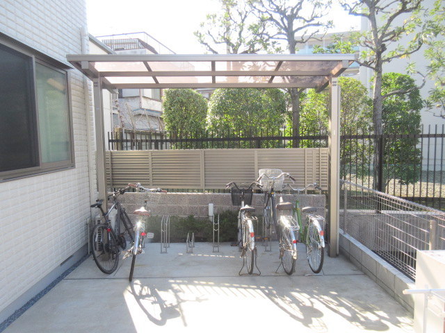 その他共有部分　★屋根付き駐輪場★