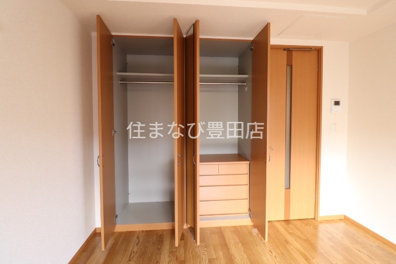 収納　同型別部屋写真