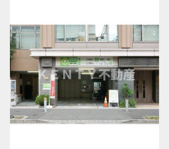 駐車場　駐車場があるので、車を買う予定の方も安心です