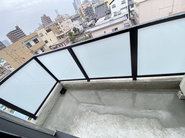 バルコニー　陽当たり良好なバルコニーです