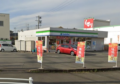 コンビニ　ファミリーマート四日市青葉町店（コンビニ）まで1404m