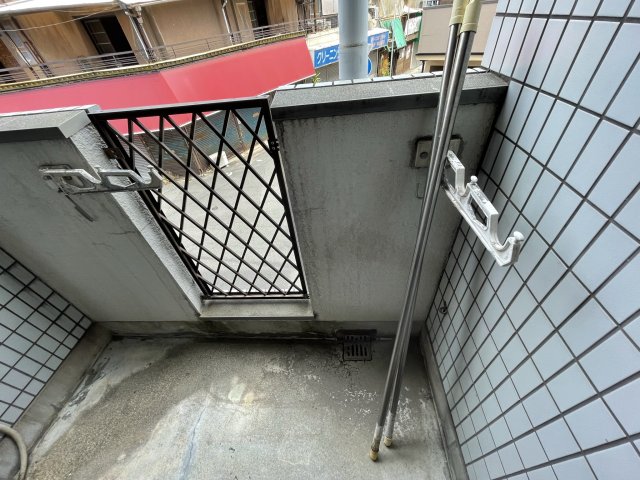 バルコニー　(参考)同マンション他部屋の写真