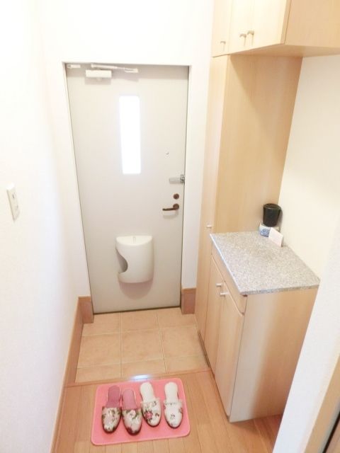 玄関　たっぷりシューズボックス