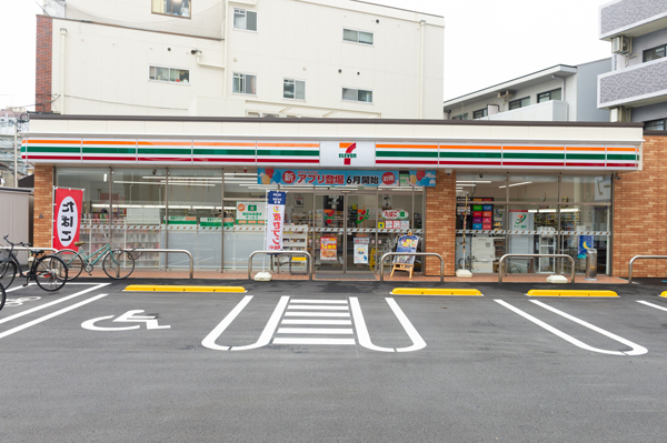 コンビニ　セブンイレブン 杉並高井戸西店（コンビニ）まで383m