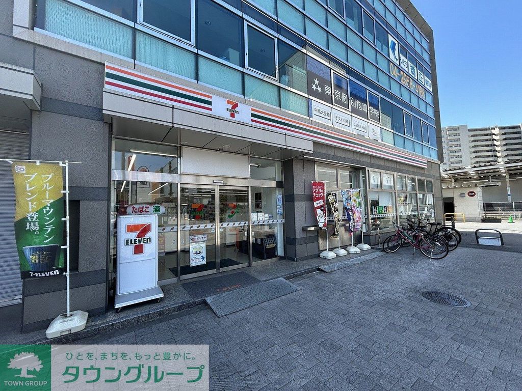 コンビニ　セブンイレブン狭山市駅東口店（コンビニ）まで730m