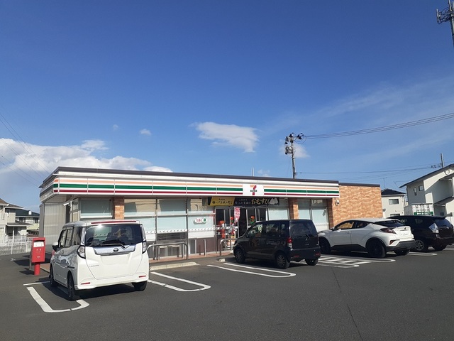 コンビニ　セブンイレブン古川中里５丁目店（コンビニ）まで1600m