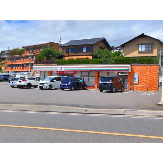 コンビニ　セブンイレブン松本蟻ケ崎５丁目店（コンビニ）まで61m