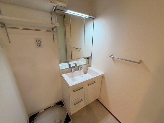 洗面設備　同仕様写真