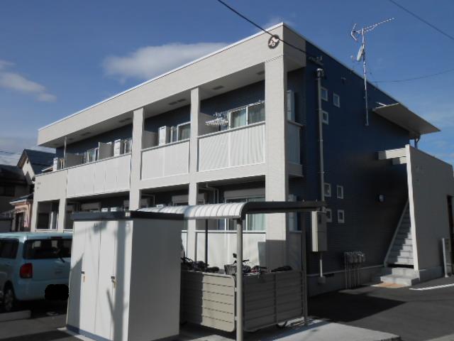 建物外観　バルコニー・階段側を南東方向より撮影