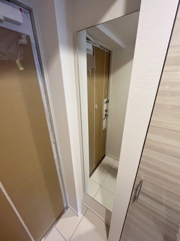 玄関　ガーラ・プライム横濱関内