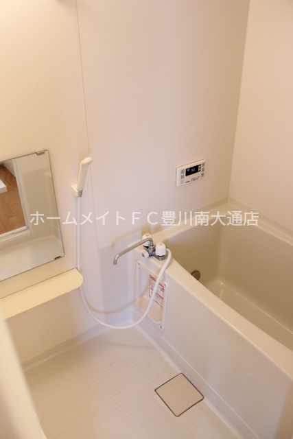 バス・シャワールーム　同型別部屋写真