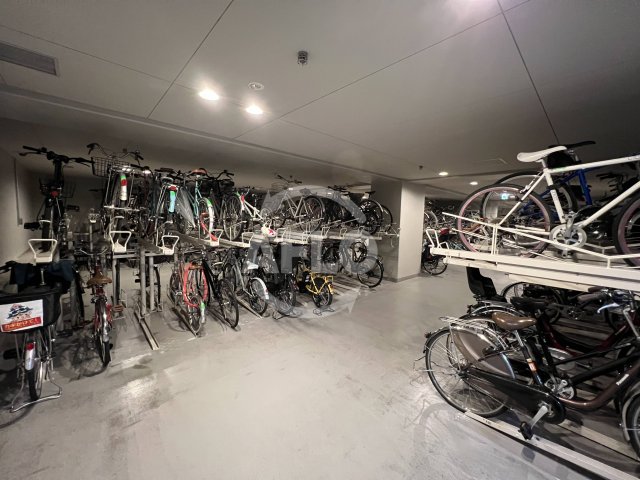 その他共有部分　エルザグレース堀江タワー　駐輪場