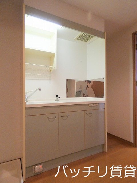 キッチン　同型タイプの為、現状を優先致します。