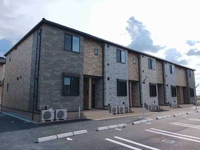 建物外観　落ち着いた雰囲気の外観です