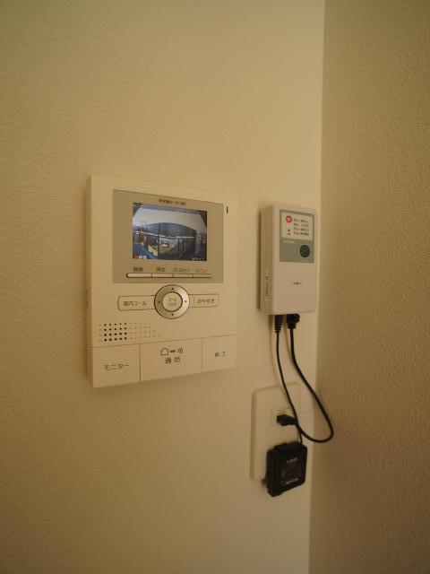 セキュリティ　ＴＶモニタ付インターホン完備で突然の来訪者が来ても安心◎