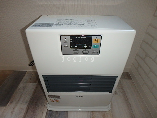 その他設備　灯油ＦＦストーブ