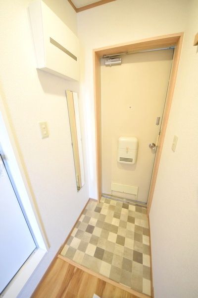 玄関　※別部屋参考写真です※