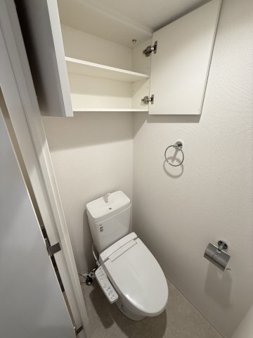 セレニテ谷町四丁目アリエのトイレ写真