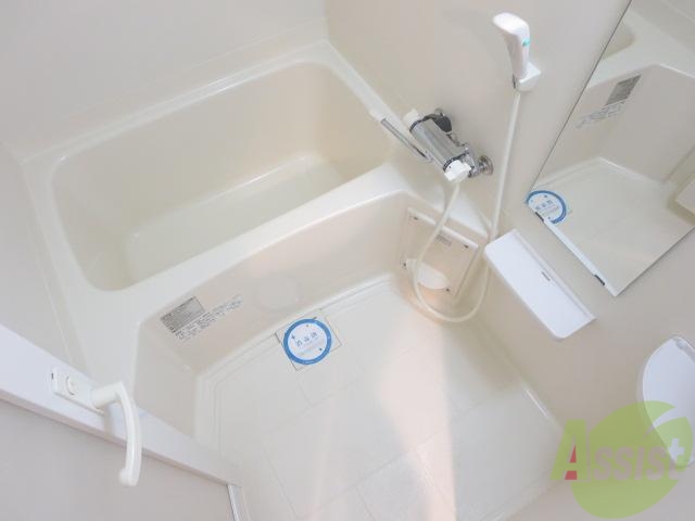 バス・シャワールーム　たっぷりのお湯に浸かりながらリフレッシュタイム