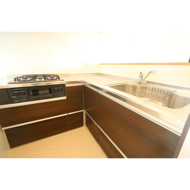 キッチン　Ｌ字型のシステムキッチン！