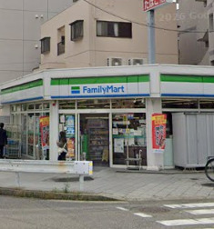 コンビニ　ファミリーマート 新栄一丁目店（コンビニ）まで140m
