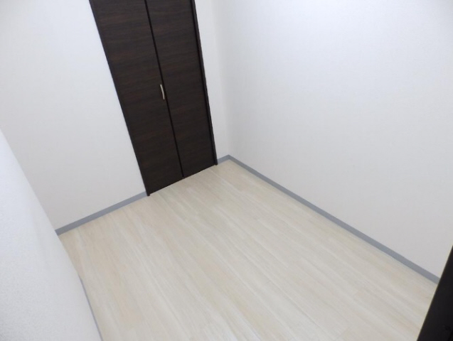 その他部屋・スペース　この写真は同マンションの他のお部屋のものです