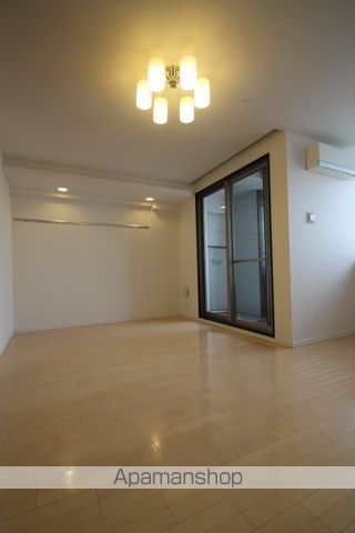 プライムアーバン堺筋本町の内装写真