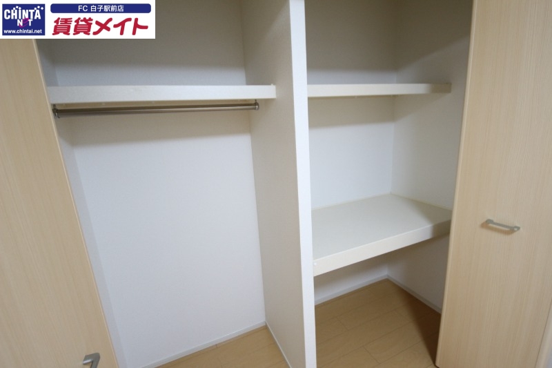 収納　同物件別部屋のお写真です。