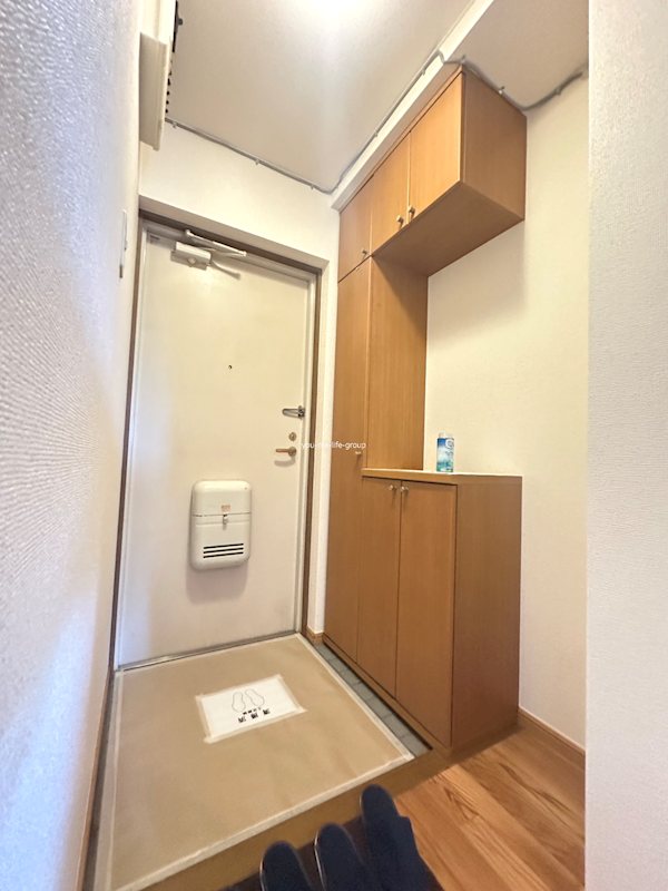 玄関　参考写真