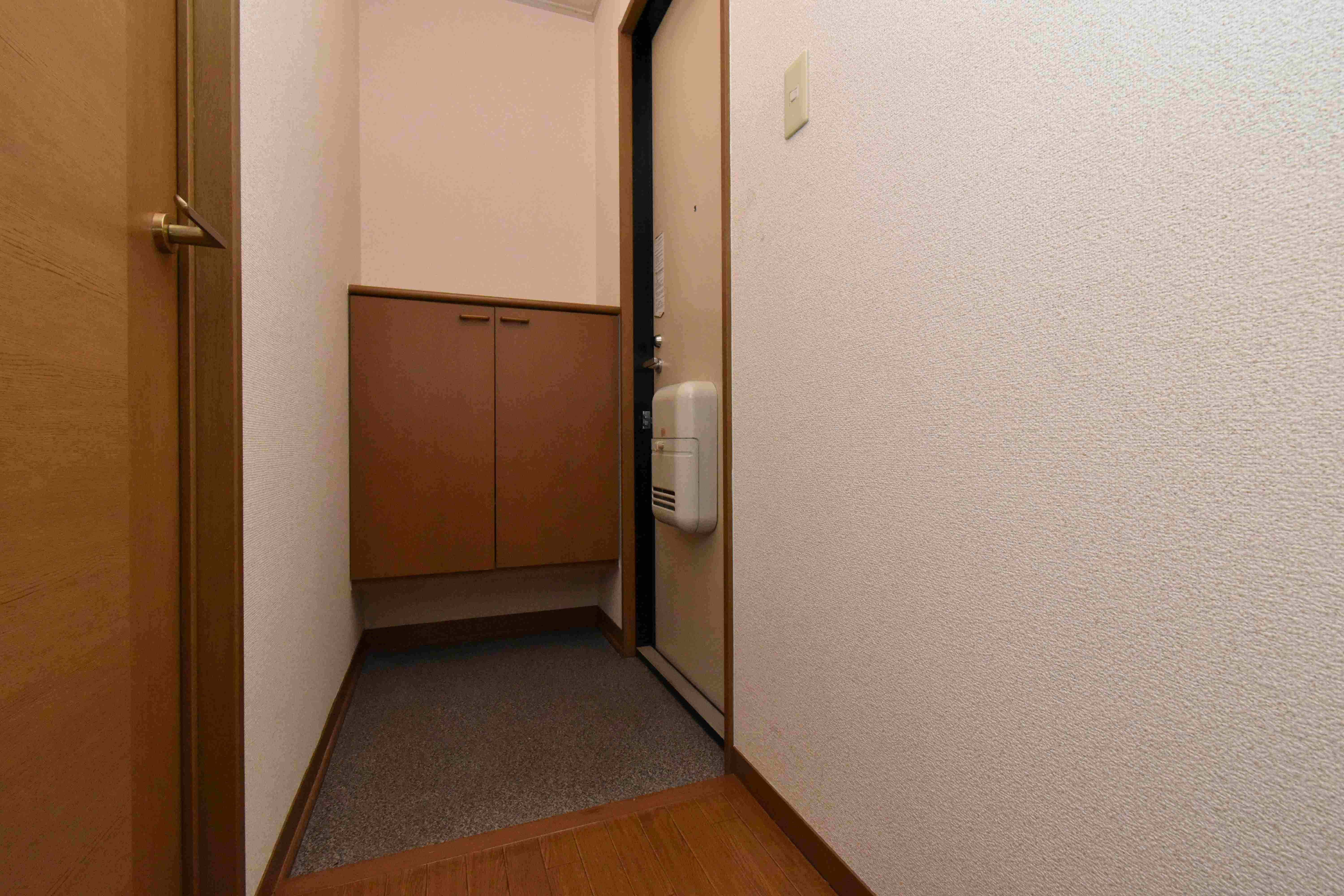 玄関　※同仕様写真※