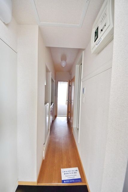 レオパレスユニティの玄関写真