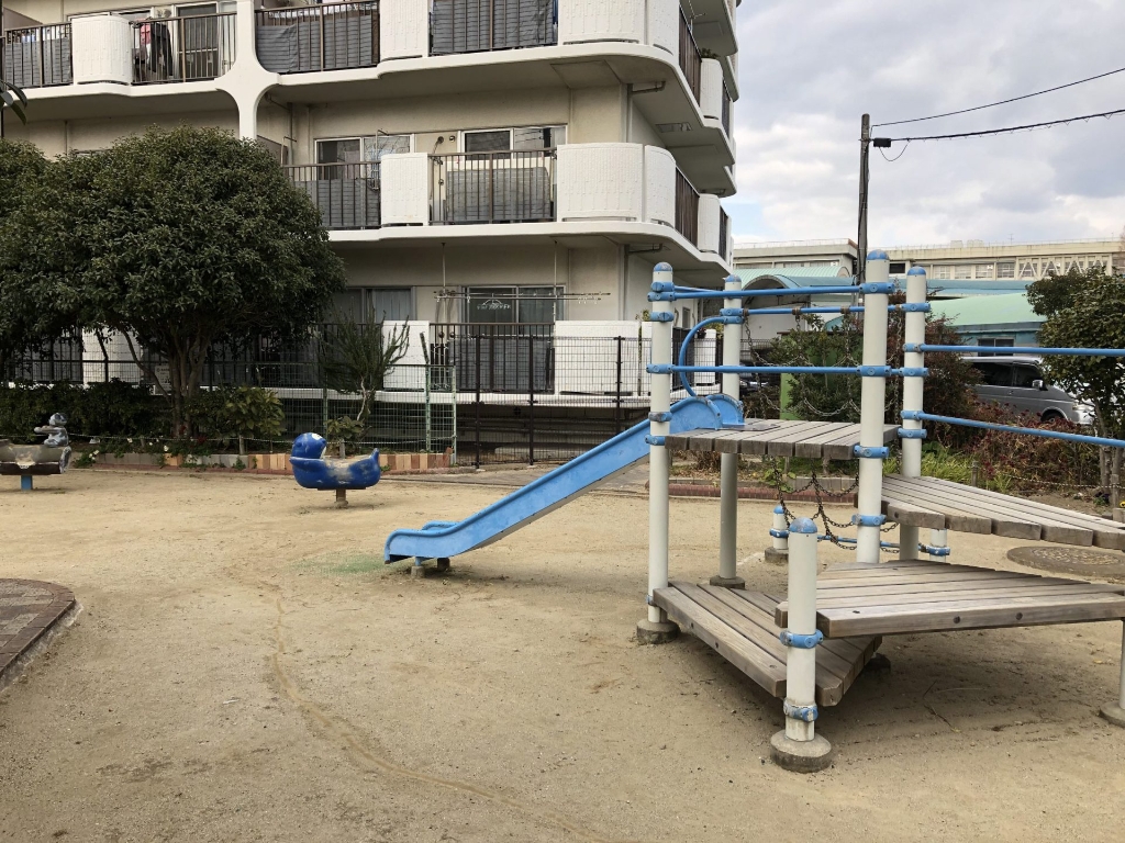 公園　千成町2丁目東公園（公園）まで140m