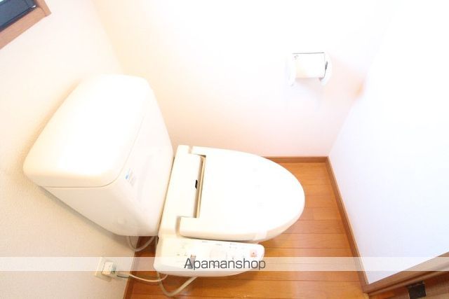 地下鉄七隈線 渡辺通駅 徒歩9分 11階建 築23年のトイレ写真