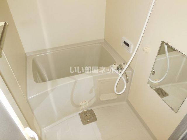 ボヌール Bの風呂写真