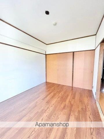 近鉄名古屋線 近鉄四日市駅 徒歩6分 8階建 築50年の居間写真